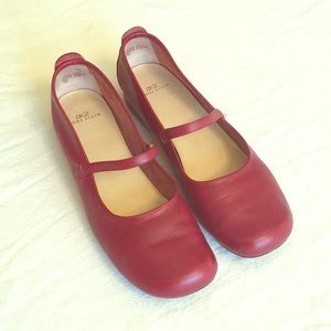 Ladies shoes